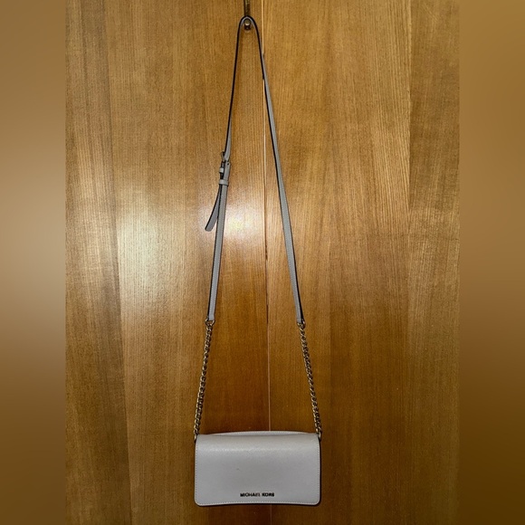 Michael Kors Wallet on Chain Crossbody — Saffiano Leather Gray WOC Bag - Picture 3 of 16